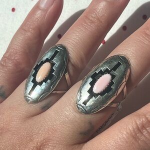 Pink Conch Native Silver Ring